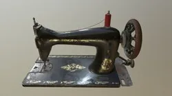 SINGER Model 15 Sewing Machine