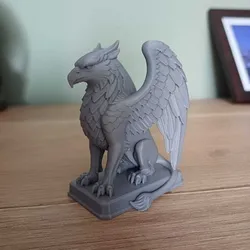 Regal Griffin – Sentinel of the Skies
