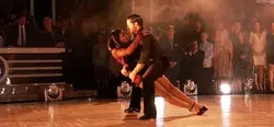 Suporte Alexa Echo Dot 4a e 5a Geração Love Dance
