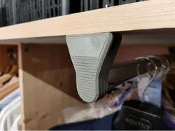 wardrobe / closet bar holder