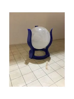 Sphere holder