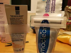 Toothpaste Squeezer