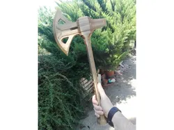 Skyrim dwarven one hand axe , 3d printable version for cosplay and props
