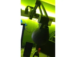 Toolmoon bulb for articulated lamp