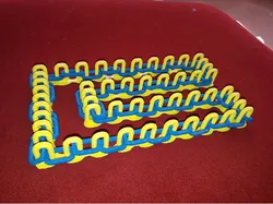 Medium chain - alternating coloured links