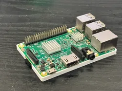 Carcasa sencilla para Raspberry Pi 3B cuando se coloca sobre el escritorio - Modelo de impresión 3D gratuito