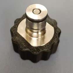 CO2 carbonation cap grip