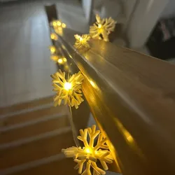 Snowflake string light attachment