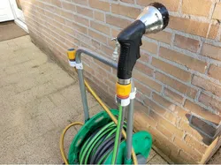 Hozelock reel hose holder