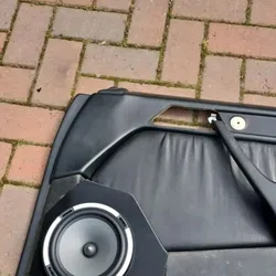 W124 Door Speaker Mount