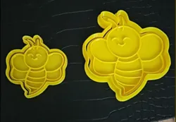 Gingerbread cookie cutter + stamp (bee)