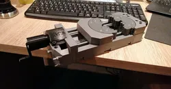 Fractal Vise
