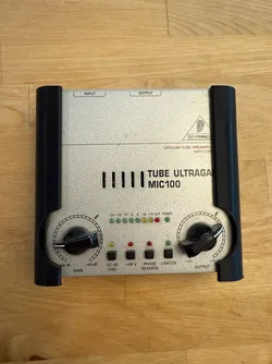 Vertical Mount for Behringer MIC100 MIC200 MIC300 Ultragain Tube Preamp