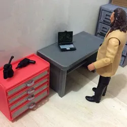 Rolling Toolchest (1:18 scale)