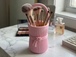 Boho Knot Ribbed Makeup Brush & Vanity Organizer - Free 3D Print Model