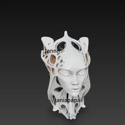 Alien bust