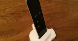 Apple TV Duel Siri Remote Stand