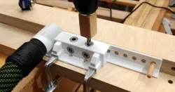 Dowelling Jig for Face-To-Edge Joints