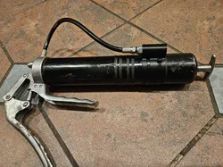 Grease Gun Coupler/Tip holder
