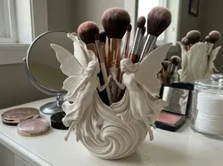 Twin Fairy Wings Makeup Brush & Vanity Organizer - Free 3D Print Model
