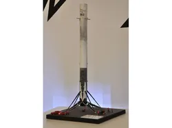 SpaceX Falcon 9 first landed orbital booster 1/87 scale (H0)