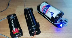 AA / AAA / C / 18650 battery holder with integrated spring