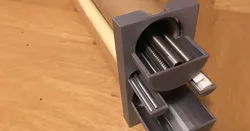 End holder for various tubes