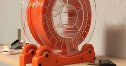 Spool Holder: fits around 18mm shelf