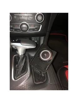 Iphone 8 2015-2018 Dodge Charger with Yogee inductive Charger