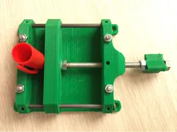 Little vise from screws and nails