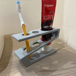 Toothbrush holder