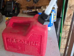 Adaptador de lata de gasolina Chilton y/o Craftsman  - Modelo de impresión 3D gratuito