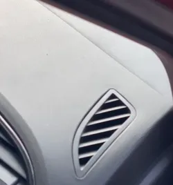 SEAT LEON MK3 FRONT TRIANGLE WINDOW VENT GRILLE