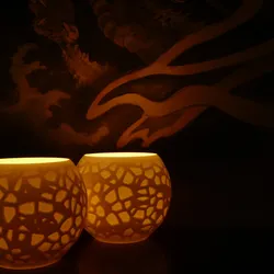 Petrified Shallows (Tealight holder - Voronoi noise)