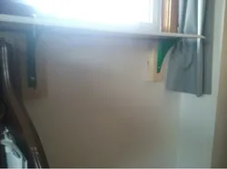 Light duty shelf bracket