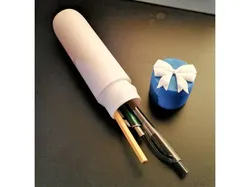 Pen holder with screw cap