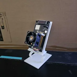 Bitaxe stand (anti vibration)