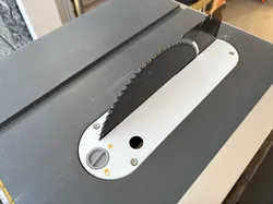 DeWalt Zero Clearance Insert with Latch (DWE7480) - Free 3D Print Model