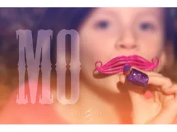 Mo