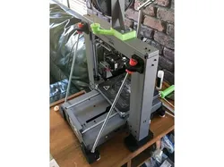 Rubber Feet and Z-Brace support