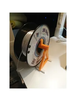 Adjustable spool suspender/holder