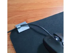 CLIP-mouse-wire-to-mousepad