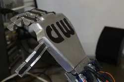 Robot anthropomorphic mechatronic hand/prehensor