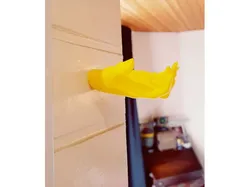 "Floating" Helping Hand