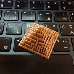 Pyramid maze