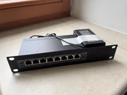 TL-SG108PE 10" rack mount