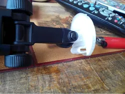 Adaptateur gps navigon sur support médion