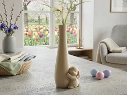 Bunny hugging Easter vase - Free 3D Print Model
