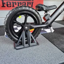 Kids balance bike stand
