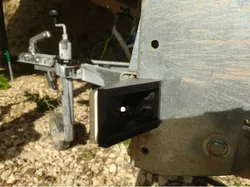 équerre pour catadioptre de remorque / bracket for trailer reflector